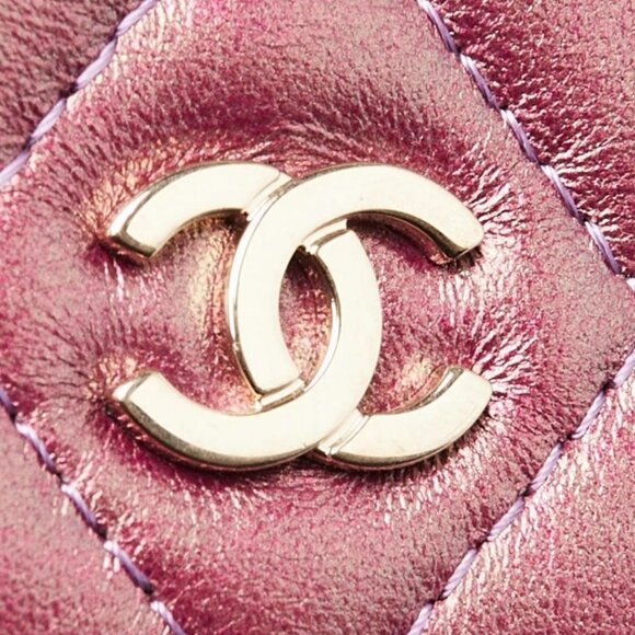 Chanel Iridescent Purple Quilted Lambskin Leather Mini WOC Clutch Bag - Picture 5 of 12